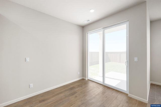 864 Windrow Av SE, Albany, OR 97322