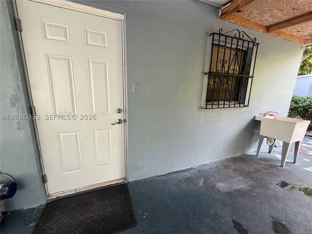 1405 NW 121st St 2, North Miami, FL 33167
