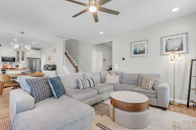 1025 Pigeon Point, Johns Island, SC 29455