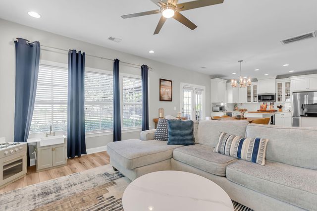 1025 Pigeon Point, Johns Island, SC 29455
