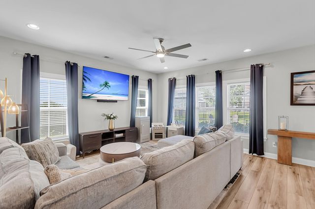 1025 Pigeon Point, Johns Island, SC 29455