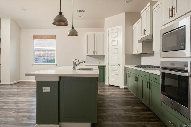 5334 Black Walnut, Bulverde, TX 78163