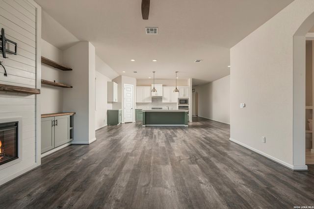 5334 Black Walnut, Bulverde, TX 78163
