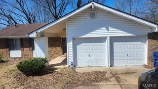 12807 Sunrise East Court, Florissant, MO 63033