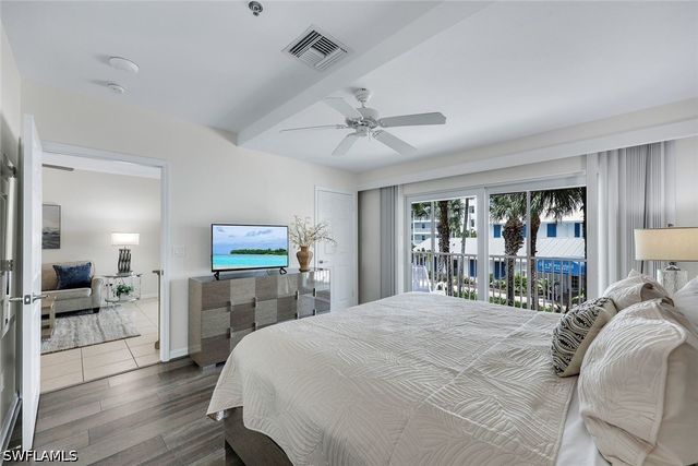 160 Palm ST 208, Marco Island, FL 34145