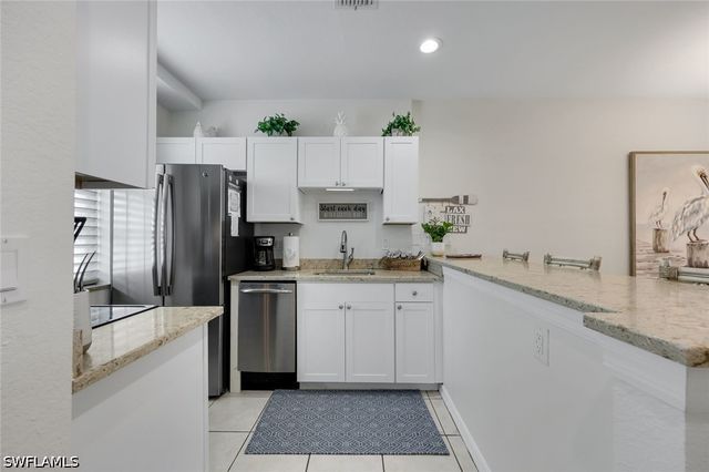 160 Palm ST 208, Marco Island, FL 34145