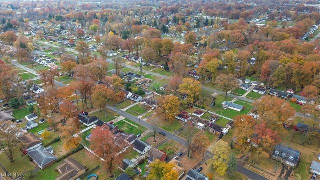 1736 Westwood Drive NW, Warren, OH 44485