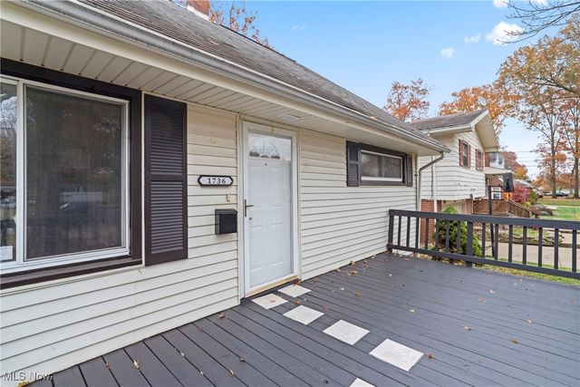 1736 Westwood Drive NW, Warren, OH 44485
