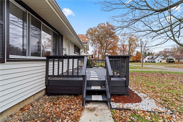 1736 Westwood Drive NW, Warren, OH 44485