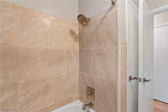 1736 Westwood Drive NW, Warren, OH 44485