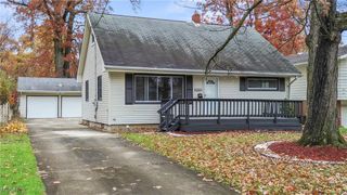 1736 Westwood Drive NW, Warren, OH 44485