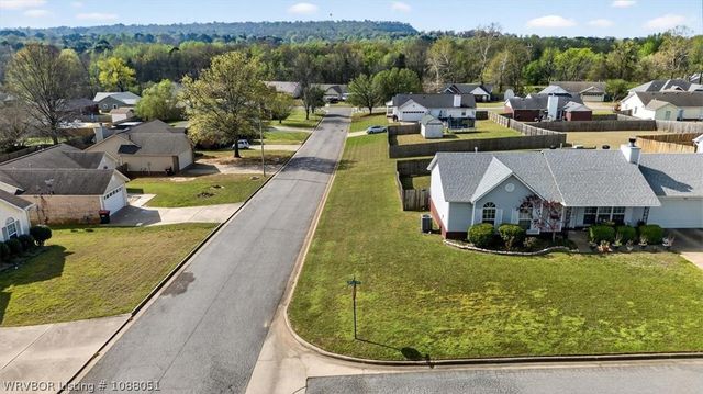 1001 Opal Drive, Van Buren, AR 72956