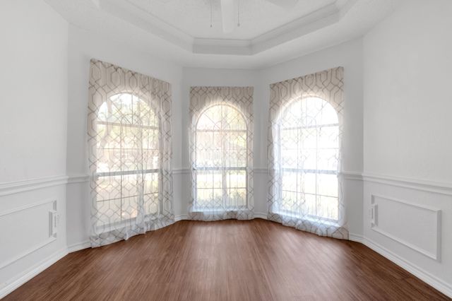 2111 Turf Club Drive, Arlington, TX 76017
