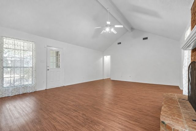 2111 Turf Club Drive, Arlington, TX 76017