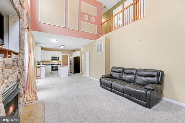 11016 N LAMONT CT, Fredericksburg, VA 22407