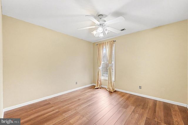 11016 N LAMONT CT, Fredericksburg, VA 22407