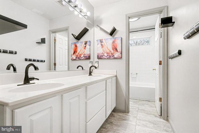 11016 N LAMONT CT, Fredericksburg, VA 22407