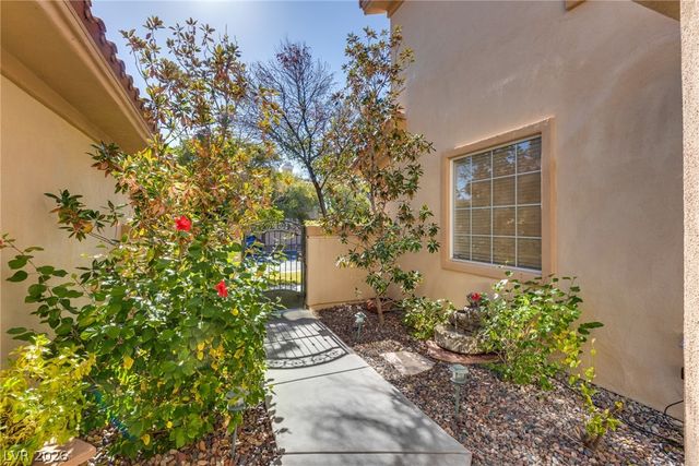 8416 Paseo Vista Drive, Las Vegas, NV 89128
