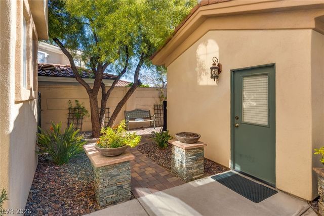8416 Paseo Vista Drive, Las Vegas, NV 89128