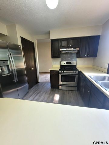 511 Kountze Memorial Drive, Bellevue, NE 68005