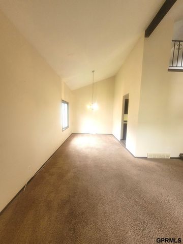 511 Kountze Memorial Drive, Bellevue, NE 68005