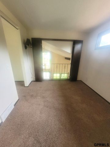 511 Kountze Memorial Drive, Bellevue, NE 68005