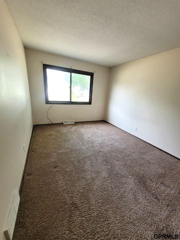 511 Kountze Memorial Drive, Bellevue, NE 68005