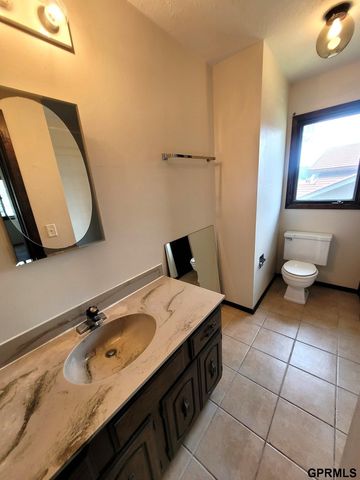 511 Kountze Memorial Drive, Bellevue, NE 68005