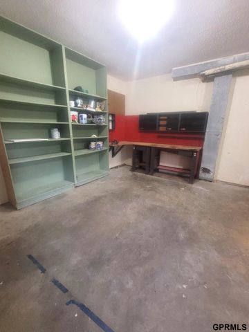511 Kountze Memorial Drive, Bellevue, NE 68005