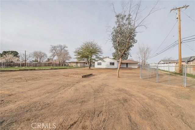 14455 Quinnault Road, Apple Valley, CA 92307