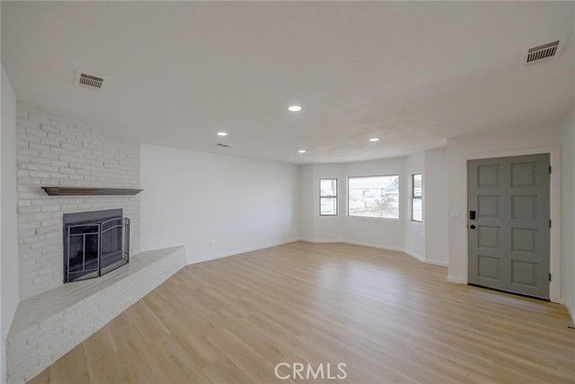 14455 Quinnault Road, Apple Valley, CA 92307