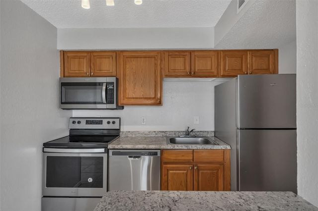 2216 GRAND CAYMAN COURT 1422, Kissimmee, FL 34741