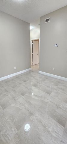 1761 NW 96th Terrace 3G, Pembroke Pines, FL 33024