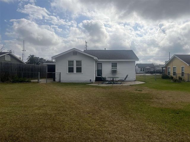 230 Lucille St Street, Lake Charles, LA 70601