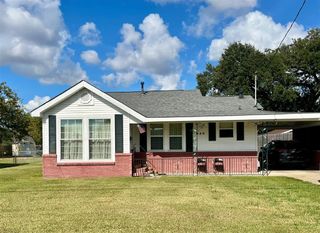 230 Lucille St Street, Lake Charles, LA 70601