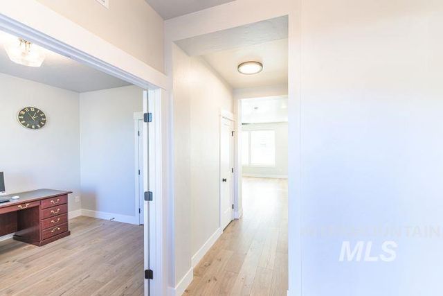 6941 S Sunfish Way, Boise, ID 83709