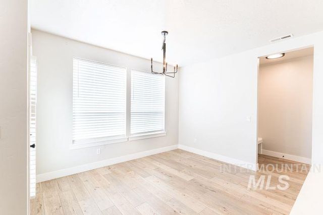 6941 S Sunfish Way, Boise, ID 83709