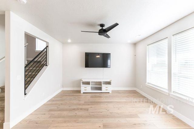 6941 S Sunfish Way, Boise, ID 83709