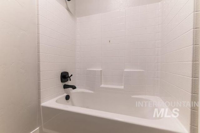 6941 S Sunfish Way, Boise, ID 83709