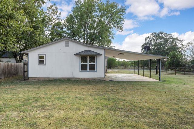 312 E Colorado Street, Bremond, TX 76629