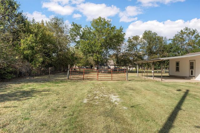 312 E Colorado Street, Bremond, TX 76629
