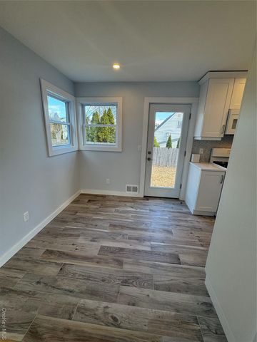 3 Vine Court, Centereach, NY 11720