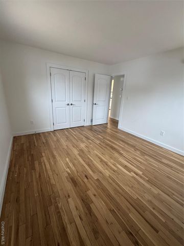 3 Vine Court, Centereach, NY 11720