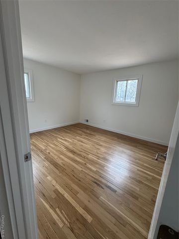 3 Vine Court, Centereach, NY 11720