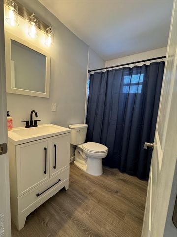 3 Vine Court, Centereach, NY 11720