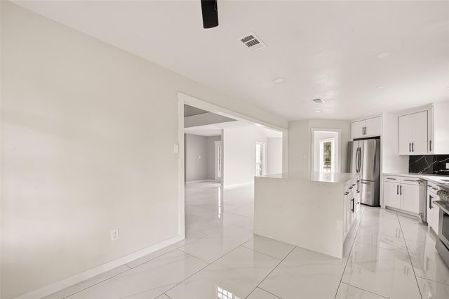 2335 Canyon Meadows Drive, Missouri City, TX 77489