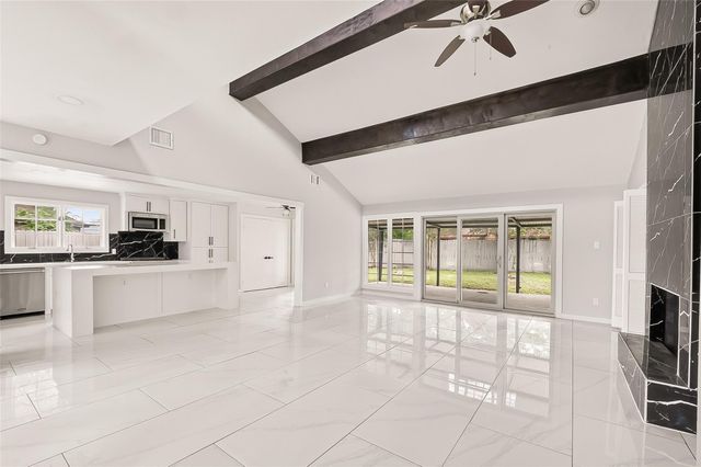 2335 Canyon Meadows Drive, Missouri City, TX 77489