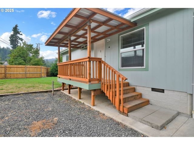 87886 CEDAR FLAT Rd, Springfield, OR 97478