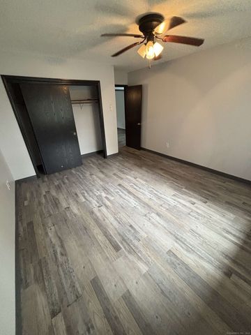 35 Mountain Village Road 30, Waterbury, CT 06706