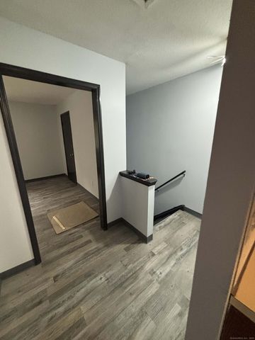 35 Mountain Village Road 30, Waterbury, CT 06706